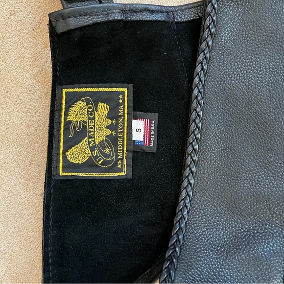 Deerskin Trading Post leather motorcycle riding chaps - Picture 7 of 16